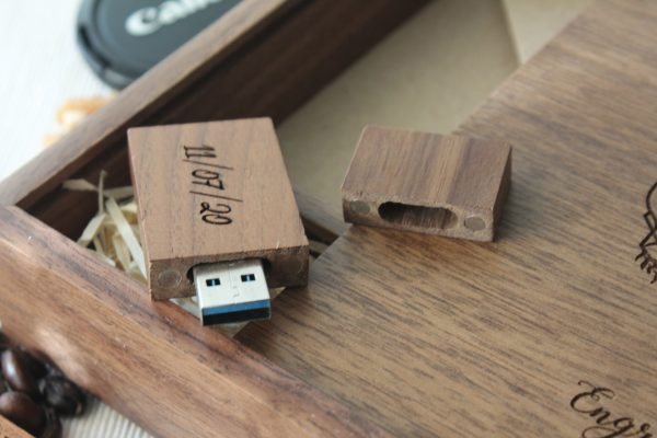 Personalised Wooden Photo Album box for 6x4" Photo Prints with additional Wooden USB Memory stick (Solid Walnut) - Image 11