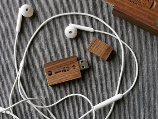 Personalised Wooden rectangular wedding usb with small presentation box